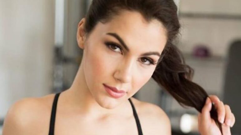 Valentina Nappi – Körpermaße – Größe – Gewicht – Augenfarbe