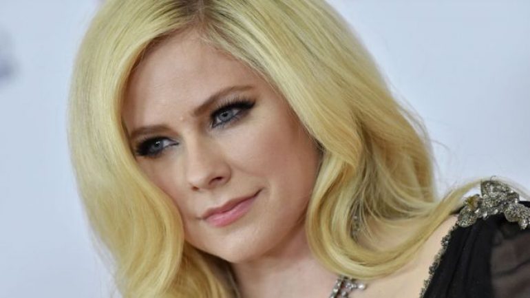 Avril Lavigne – Körpermaße – Größe – Gewicht – Augenfarbe