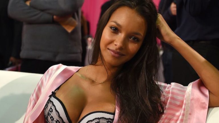 Lais Ribeiro – Körpermaße – Größe – Gewicht – Augenfarbe