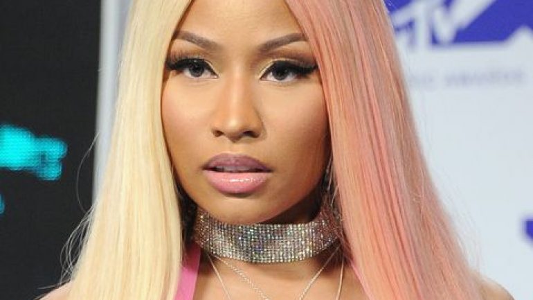 Nicki Minaj Korpermasse Grosse Gewicht Augenfarbe