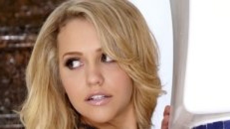 Mia Malkova – Körpermaße – Größe – Gewicht – Augenfarbe