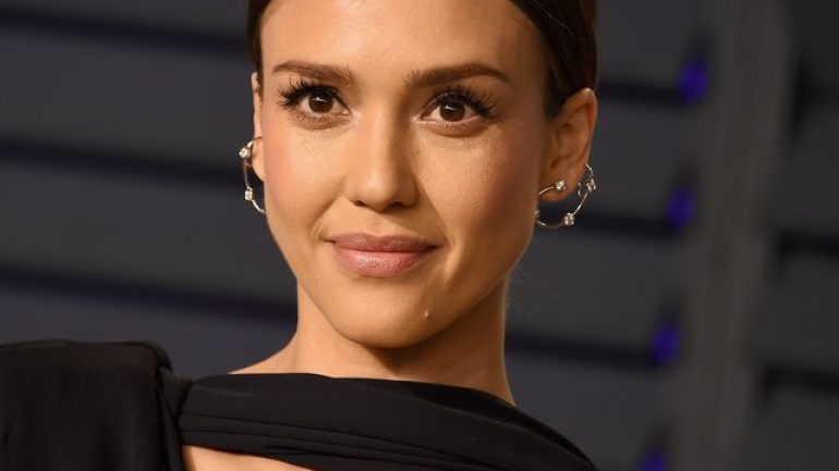 Jessica Alba – Maße – Größe – Gewicht – Augenfarbe