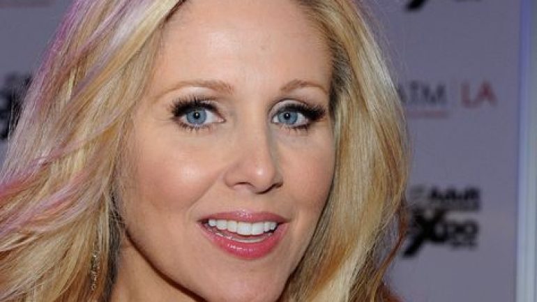 Julia Ann – Größe – Gewicht – Körpermaße – Augenfarbe