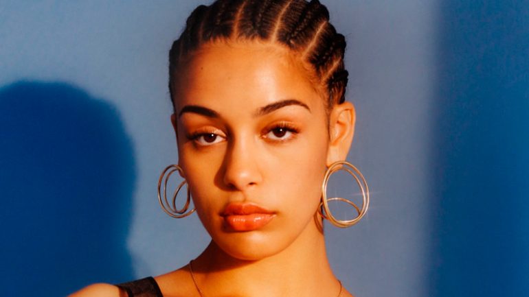 Jorja Smith – Größe – Gewicht – Körpermaße – Augenfarbe