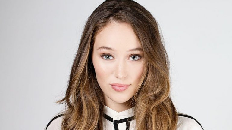 Alycia Debnam-Carey – Größe – Gewicht – Körpermaße – Augenfarbe