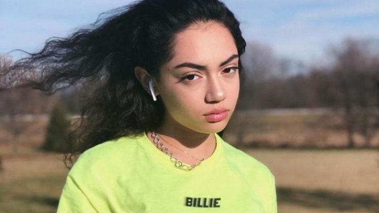 Avani Gregg – Größe – Gewicht – Körpermaße – Augenfarbe – Wiki