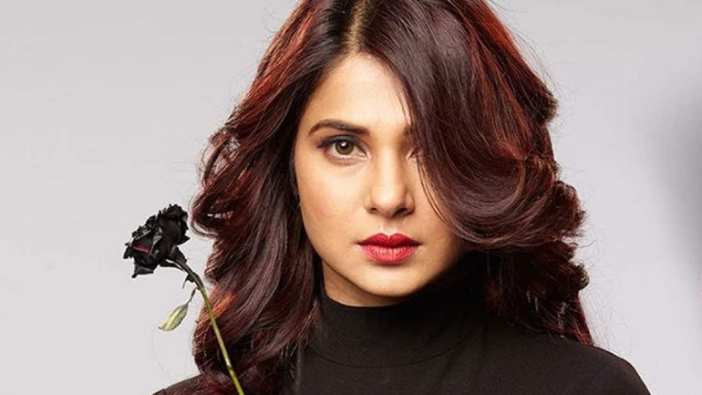 Jennifer Winget – Größe – Gewicht – Körpermaße – Augenfarbe – Wiki
