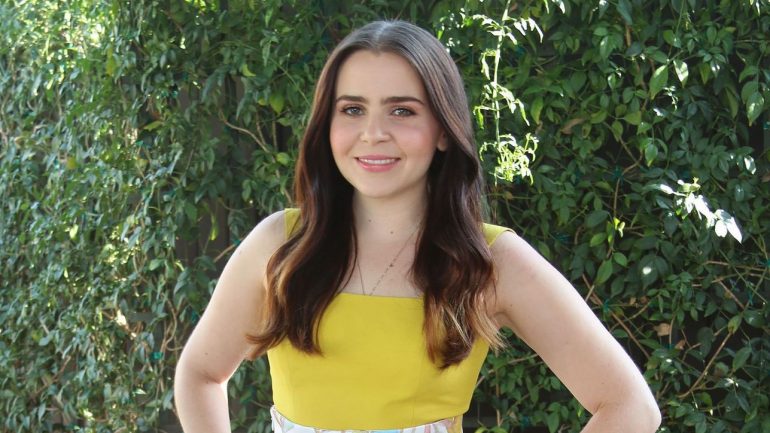 Mae Whitman Grosse Gewicht Korpermasse Augenfarbe