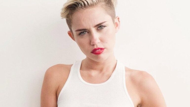 Miley Cyrus Biografie, Fakten, Lieblingsfilm, Lieblingsfarbe, Freund