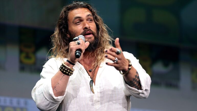 Jason Momoa Größe – Gewicht – Maße – Augenfarbe – Haarfarbe
