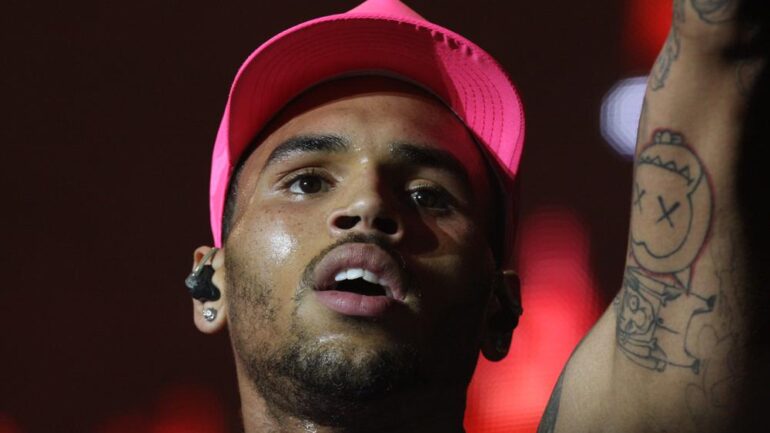 Chris Brown Größe – Gewicht – Maße – Augenfarbe – Haarfarbe
