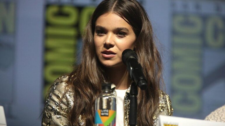Hailee Steinfeld Größe – Gewicht – Maße – Augenfarbe – Haarfarbe